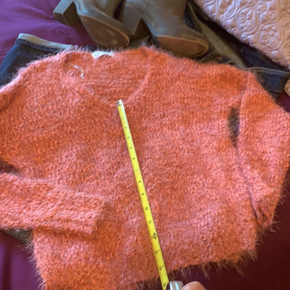 Sweater - Picture 4 of 5
